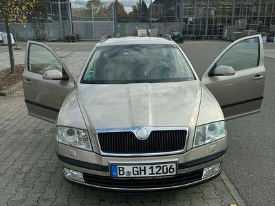 Gebraucht Skoda Octavia 140 PS (102 kW) 2007 Gold Limousine