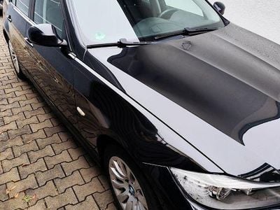 Schwarz Gebraucht 2009 BMW 318 Limousine | 9.350 € (Teuer)