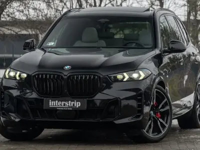Używany BMW X5 M Sport 298 KM (219 kW) 2026 Czarny SUV
