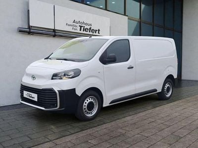 Weiß Gebraucht 2024 Toyota Proace Van / Kleinbus | 31.350 € (Fairer Preis)