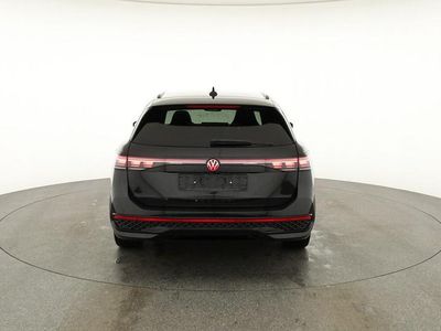 Grenadill schwarz metallic Neu 2026 VW Passat R-line Kombi | 47.475 € (Superpreis)