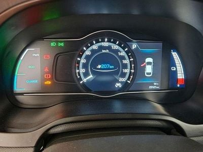 Gebraucht Hyundai Ioniq Premium 88 kW (120 PS) 2019 Weiß Kleinwagen