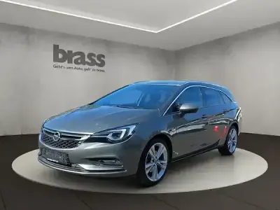 Usata Opel Astra Ultimate 200 CV (147 kW) 2018 Grigio Station wagon