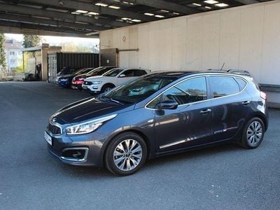 Gebraucht Kia Ceed 135 PS (99 kW) 2017 Grau Kleinwagen