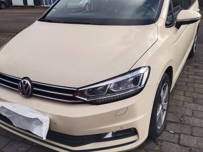 gebraucht VW Touran 2.0 TDI 2016 SCR DSG