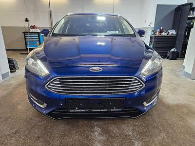 Gebraucht Ford Focus Titanium 150 PS (110 kW) 2015 Blau Kombi