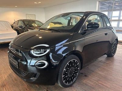 Schwarz Gebraucht 2022 Fiat 500e La Prima Cabrio | 19.900 € (Guter Preis)
