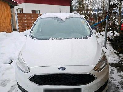 Weiß Gebraucht 2016 Ford C-MAX Van / Kleinbus | 14.999 €