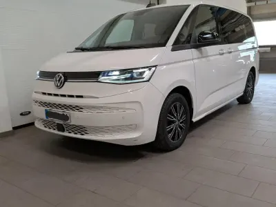 Gebraucht VW Multivan 217 PS (159 kW) 2022 Weiß Van / Kleinbus