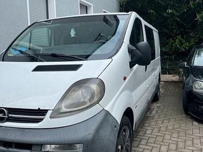 Gebraucht Opel Vivaro 115 PS (84 kW) 2004 Weiß Van / Kleinbus