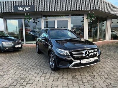 Obsidianschwarz metallic (metallic) Gebraucht 2017 Mercedes GLC220 Exclusive SUV | 20.990 € (Fairer Preis)