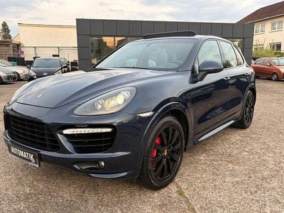 Gebraucht Porsche Cayenne Turbo 500 PS (367 kW) 2012 Dunkelblaumetallic SUV