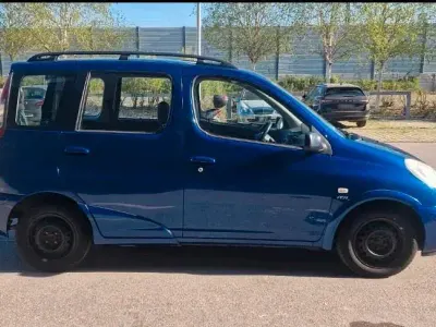 Gebraucht Toyota Yaris 84 PS (61 kW) 2003 Blau Kombi