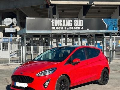 Second-hand Ford Fiesta Titanium 101 CP (74 kW) 2018 Roșu Hatchback
