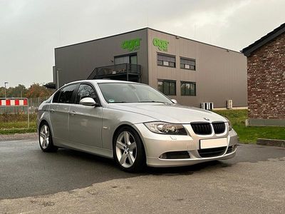BMW 325