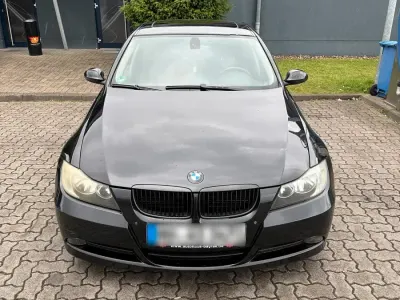 Gebraucht BMW 320 150 PS (110 kW) 2007 Schwarz Limousine