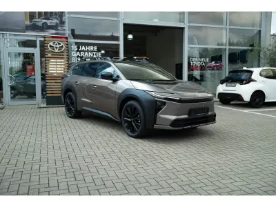 Neu Toyota bZ4X Lounge 280 kW (381 PS) 2026 Bronze SUV