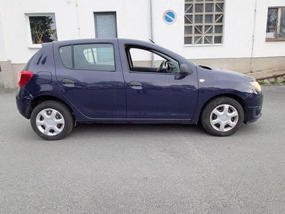 Gebraucht Dacia Sandero Essentiel 73 PS (53 kW) 2015 Blau Limousine