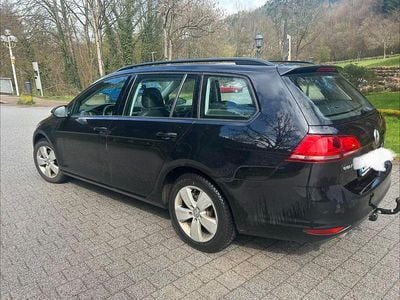 Second-hand VW Golf VII Cup 110 CP (80 kW) 2016 Negru Break