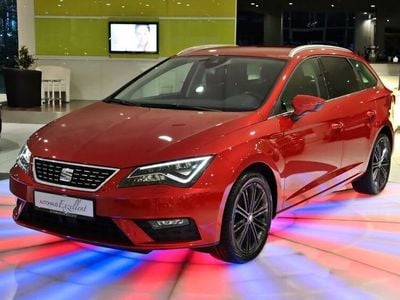 Gebraucht Seat Leon ST XCELLENCE 131 PS (96 kW) 2020 "desire" rot Kombi