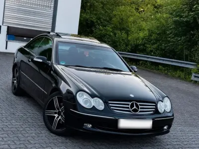 Gebraucht Mercedes CLK240 177 PS (130 kW) 2002 Schwarz Coupé