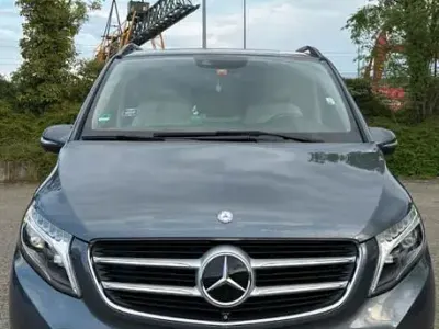 Usata Mercedes V220 Avantgarde Edition 163 CV (119 kW) 2014 Grigio Monovolume