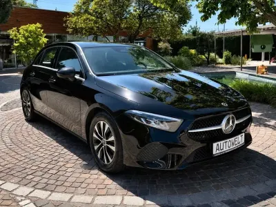 Gebraucht Mercedes A200 150 PS (110 kW) 2024 Schwarz Limousine