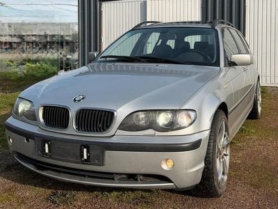 BMW 330