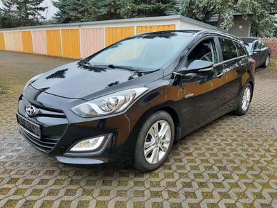 gebraucht Hyundai i30 1.6 blue ,Klimaautomatik,1.Hand