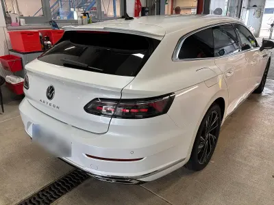 Gebraucht VW Arteon R-line 200 PS (147 kW) 2023 Weiß Kombi