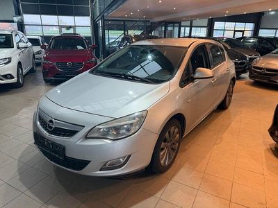 Silber Gebraucht 2010 Opel Astra Edition Limousine | 2.400 € (Guter Preis)