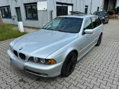 Gebraucht BMW 525 163 PS (119 kW) 2003 Silber Kombi