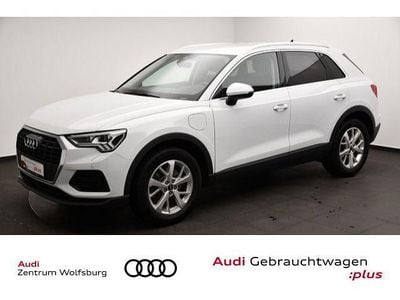 Weiß Gebraucht 2022 Audi Q3 Ambiente SUV | 23.690 € (Guter Preis)