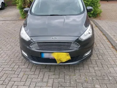 Gebraucht Ford C-MAX 125 PS (91 kW) 2018 Braun Van / Kleinbus