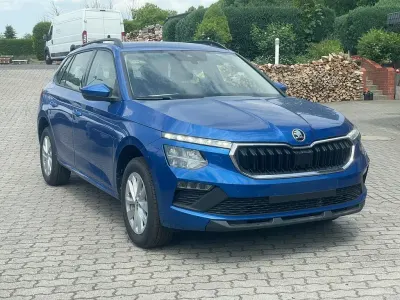Neu Skoda Kamiq Drive 116 PS (85 kW) 2026 Blau SUV