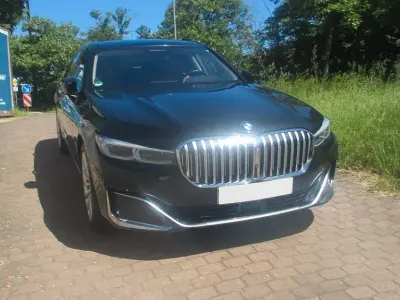 Gebraucht BMW 740 Performance 340 PS (250 kW) 2021 Schwarz Limousine