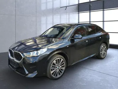 Gebraucht BMW X2 M Sport 150 PS (110 kW) 2024 Saphirschwarz SUV