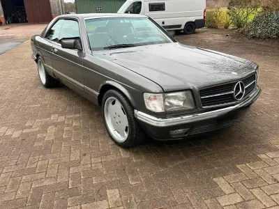 Gebraucht Mercedes 500 265 PS (194 kW) 1984 Grau Coupé