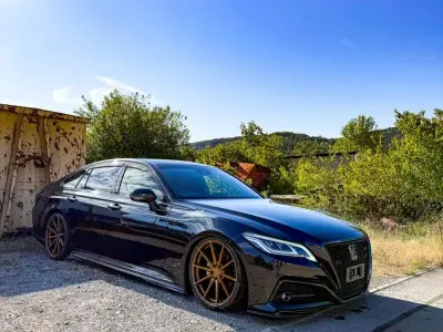 Gebraucht Toyota Crown Advance 245 PS (180 kW) 2019 Schwarz Limousine
