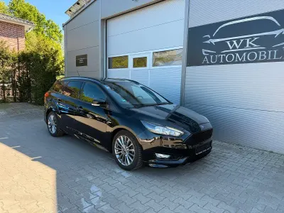 Second-hand Ford Focus ST-Line 140 CP (102 kW) 2018 Negru Break