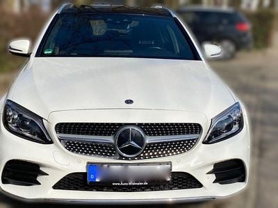 Gebraucht Mercedes C180 AMG line 156 PS (114 kW) 2020 Weiß Limousine