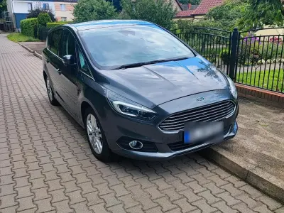 Używany Ford S-MAX S 210 KM (154 kW) 2016 Minivan
