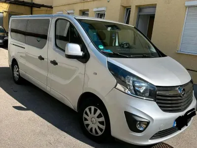 Gebraucht Opel Vivaro 145 PS (106 kW) 2017 Grau Van / Kleinbus