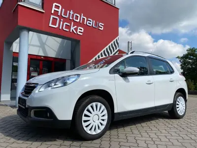 Gebraucht Peugeot 2008 Active 110 PS (80 kW) 2016 Weiß SUV