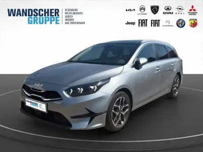 Gebraucht Kia Ceed Sportswagon Platinum Edition 136 PS (100 kW) 2023 Silberandere Kombi