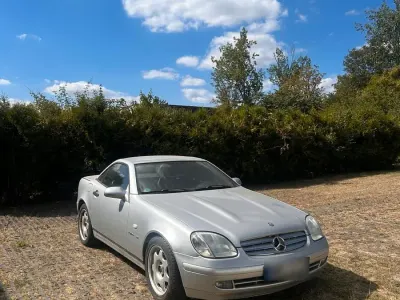 Gebraucht Mercedes SLK230 193 PS (141 kW) 1998 Silber Cabrio