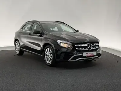 Gebraucht Mercedes GLA180 Style 122 PS (89 kW) 2019 Schwarz SUV