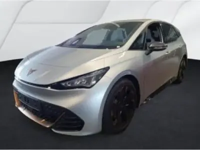 Neu Cupra Born e-Boost 169 kW (231 PS) 2025 Silber Kleinwagen