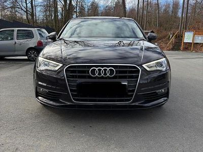 Gebraucht Audi A3 Ambiente 150 PS (110 kW) 2014 Schwarz Limousine