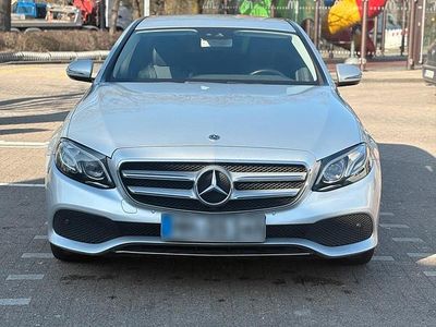 Gebraucht Mercedes E200 Avantgarde 150 PS (110 kW) 2017 Silber Limousine